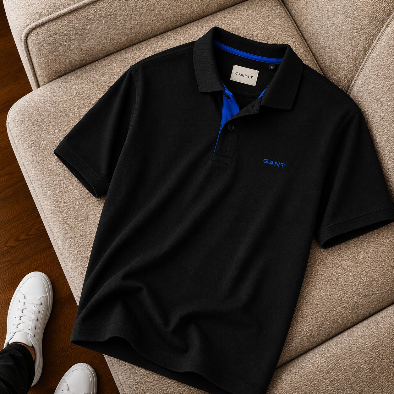 "GANT" Polo Yaka Siyah Saks Detaylı Tişört